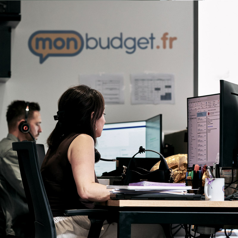 equipe-monbugdet-avotre-ecoute-pour-voutre-rachat-de-credtis